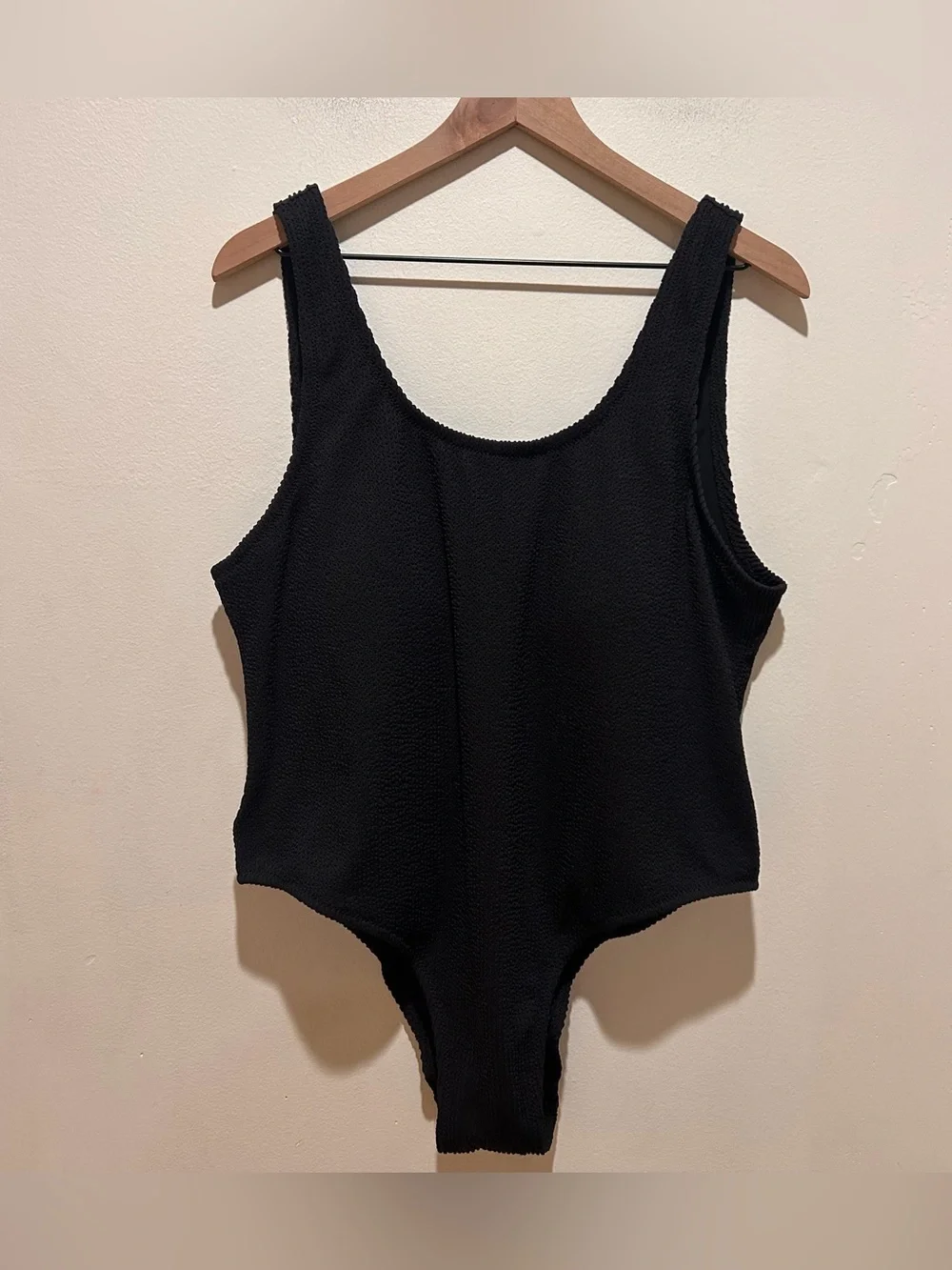 NWT H&M Black Textured Padded Cup High Leg One Piece Swimsuit - Women’s Size XL